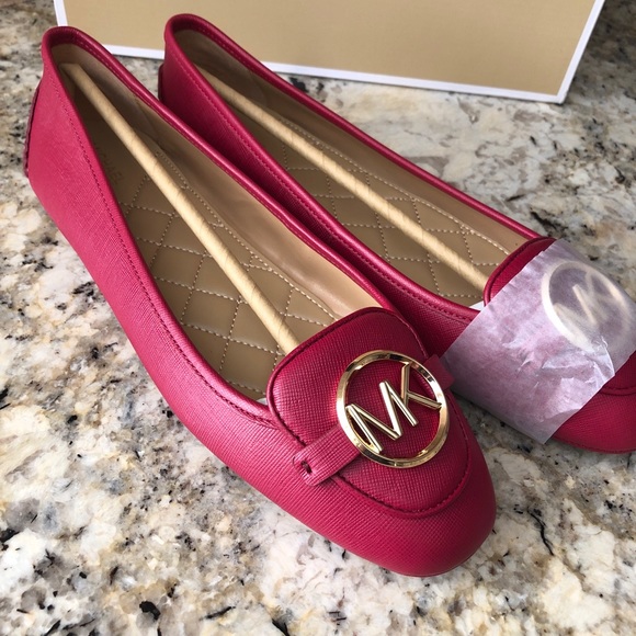NIB Michael Kors Lillie Fulton Flats Berry SZ 9.5 - Picture 3 of 7